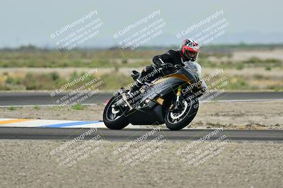 media/Apr-18-2025-TrackDaz (Fri) [[45f5874c44]]/C Group/Session 1 (Turn 7)/